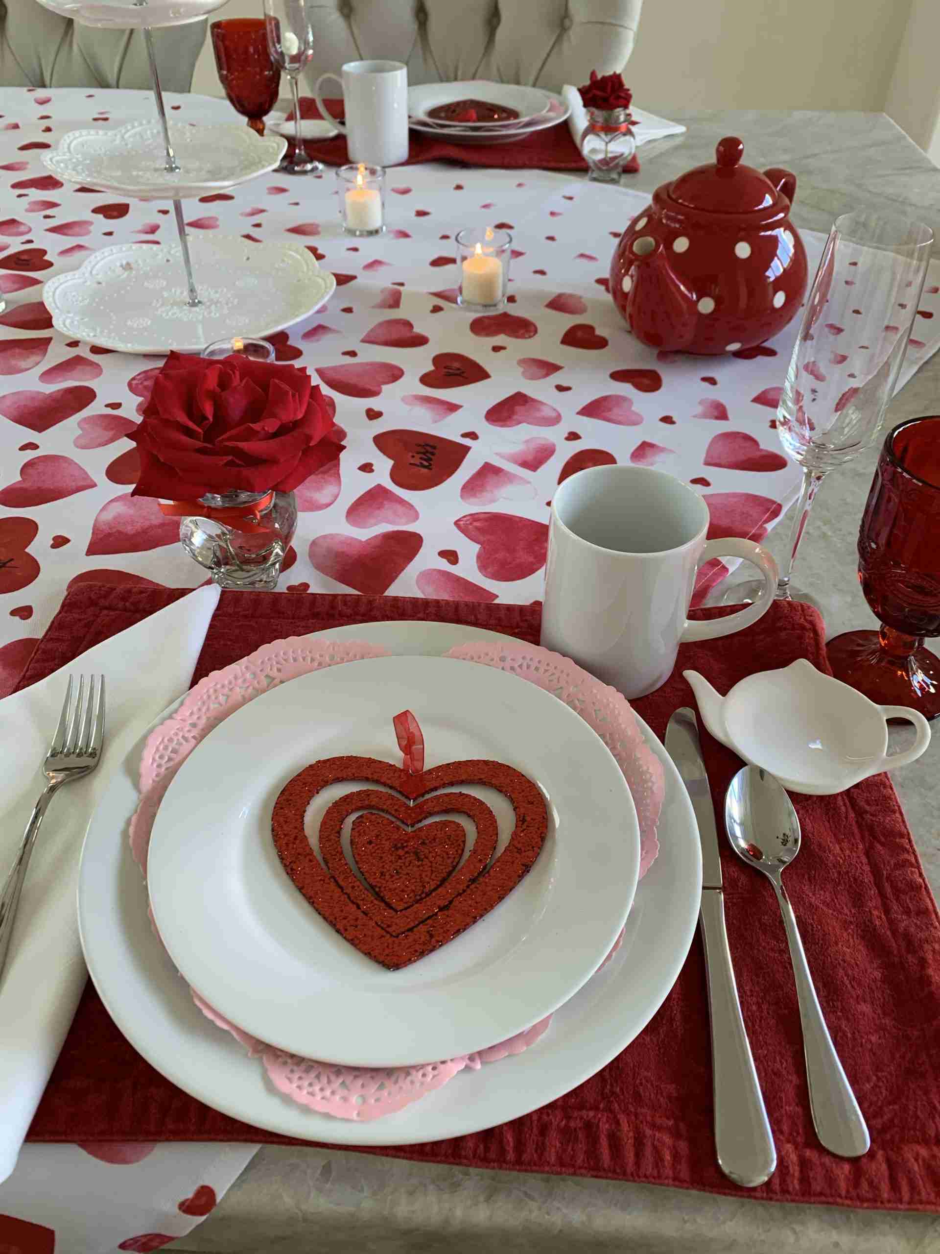 A sweet valentine's day tablescape!