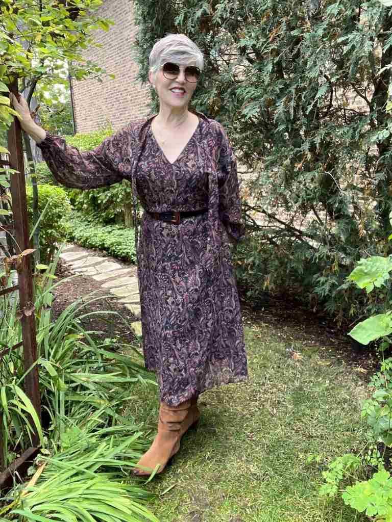  Here's a pretty paisley midi dress in great colours for family photos.  As you can see in the close-up below, the dress has shades of black, brown, burgundy, khaki, and cream. 